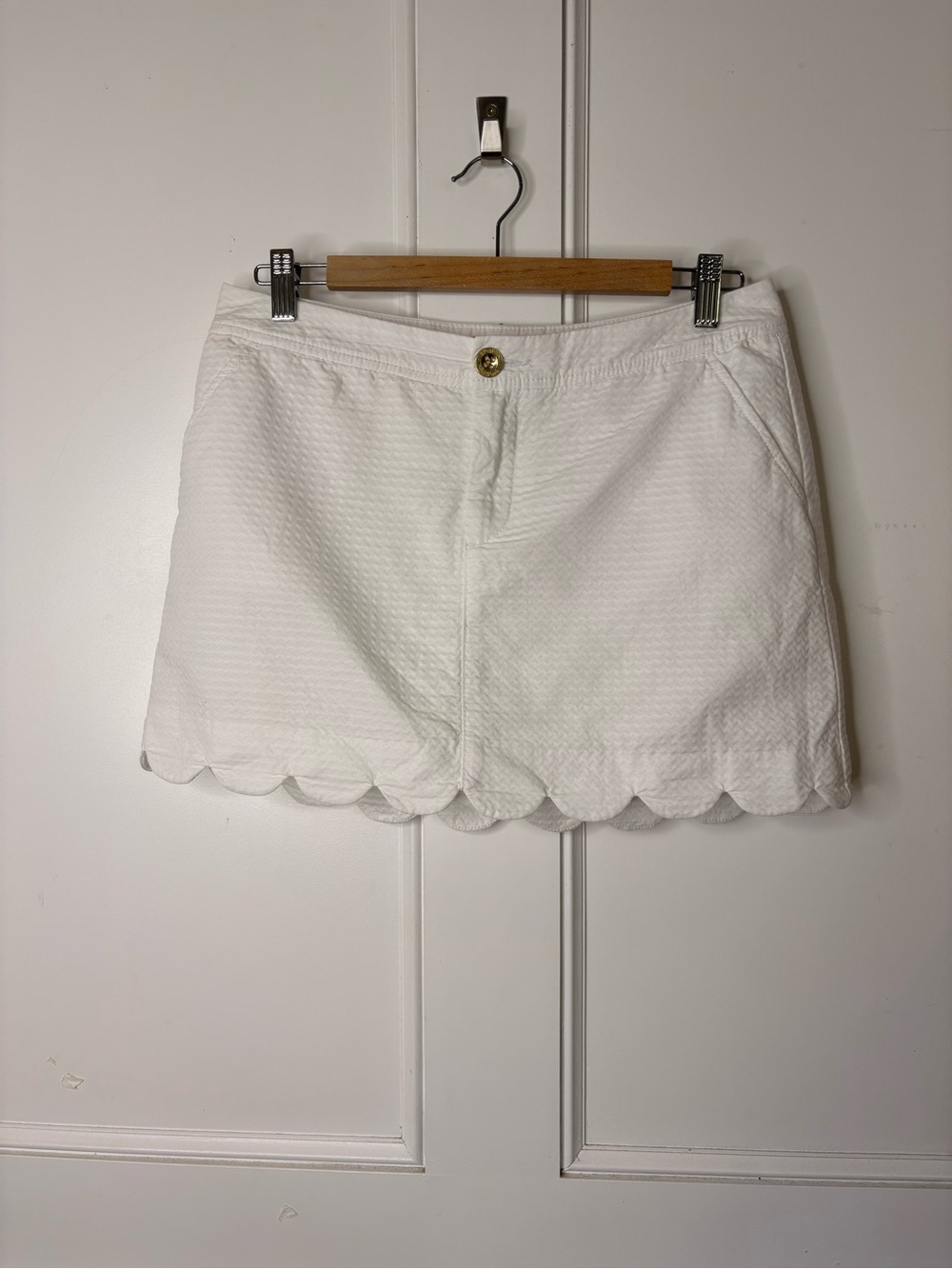 Lilly Pulitzer White Scallop Hem Mini Skort
